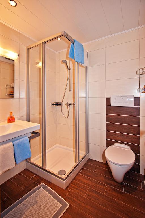 Ferienwohnungen Appartements Patscheider Finkenberg Camera foto
